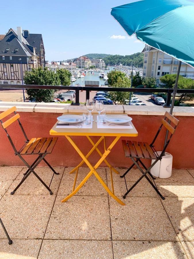 Duplex 2 Pieces Port Cabourg - 2 A 4 Personnes - Terrasse - Vue Port - Exclusif Book Ing Apartment Dives-sur-Mer Bagian luar foto